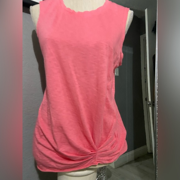 Micheal Starts Pink Top. New. OS . Gathered at bottom side. - Picture 1 of 2